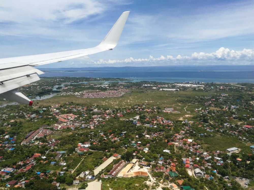 flight into Bohol Philippines nickang blog